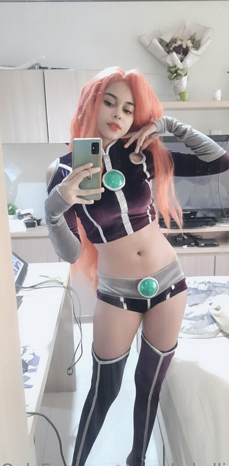 peachykellie high quality actress images