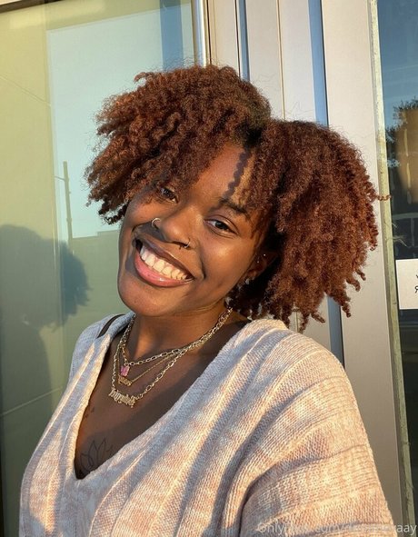 dommevaay hot star archive