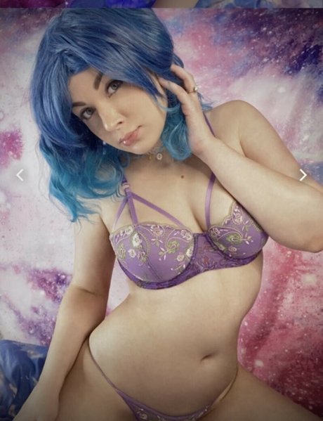 Sarah Fong exclusive pornstar images