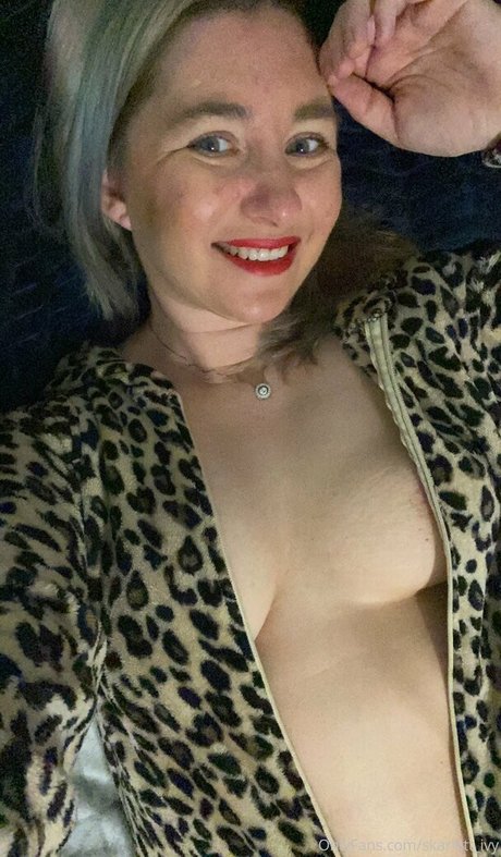 skarlett ivy beautiful model picture