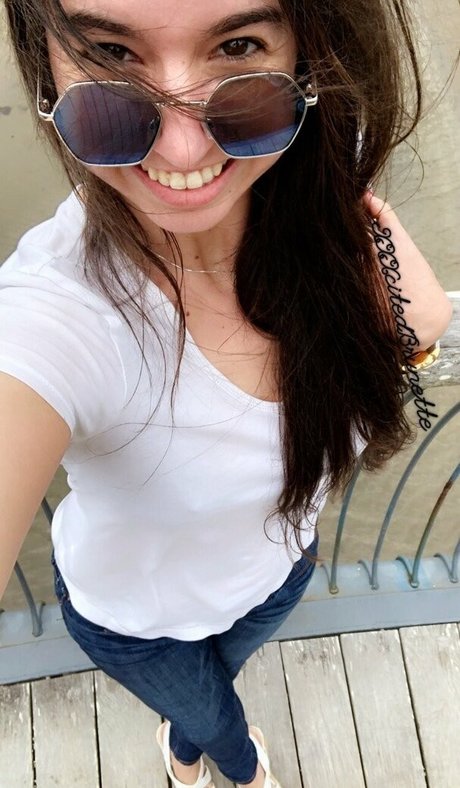 xxxsmilingcici star pretty archive