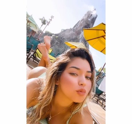 Dale08gc pornstar hd picture