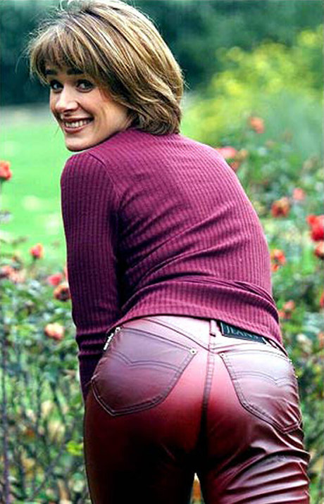 Carole Smillie porn star photos