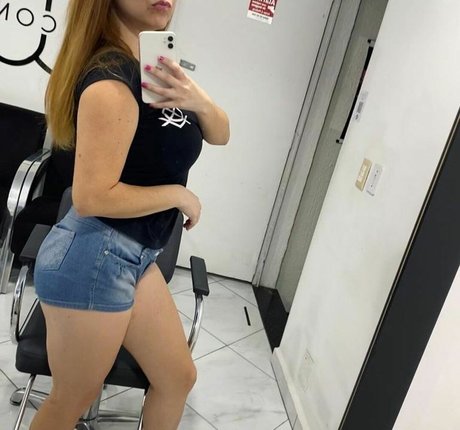 Silvana Bittencourt model top images