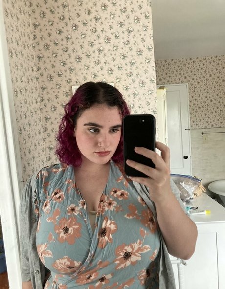 Alida Roos pornstar nude galleries