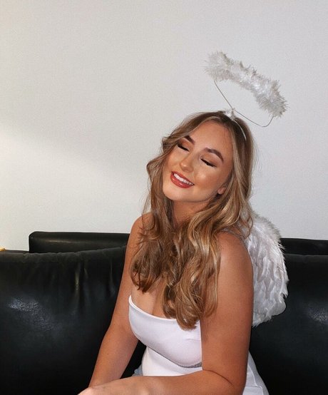 Helayna Birkett pornstar nudes pics