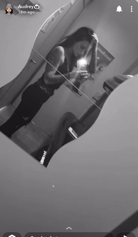 Kris Karson star pornographic pictures