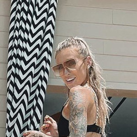 thetattedblondie free pornstar photo