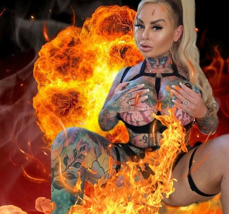 Nadia From Denmark star pic