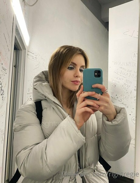 rightregie high quality pornstar photos