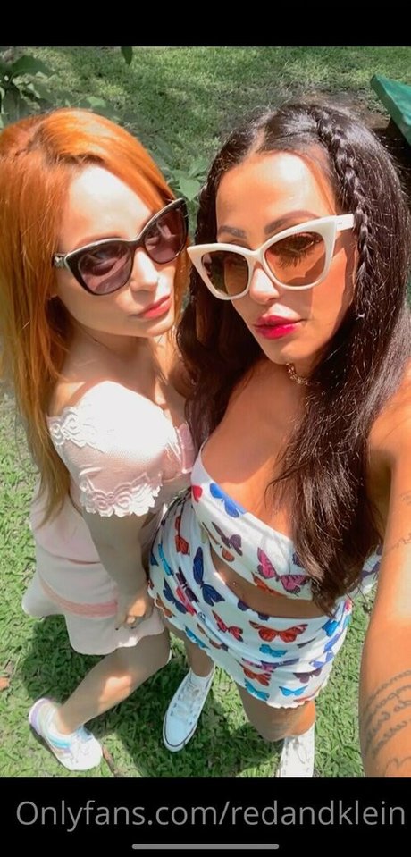 redtopmodel2022 beautiful pornstar pic