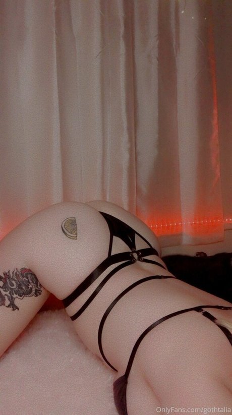 cxndy cunt art model photo