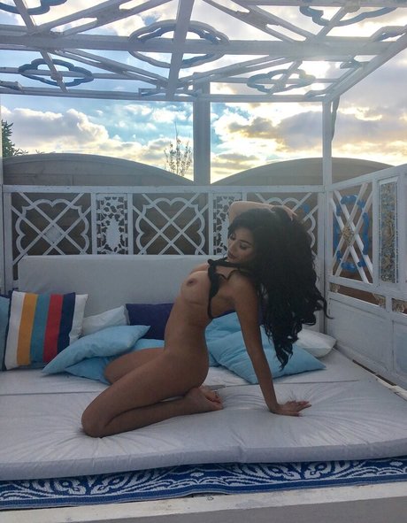 oliviaberzinc model perfect galleries