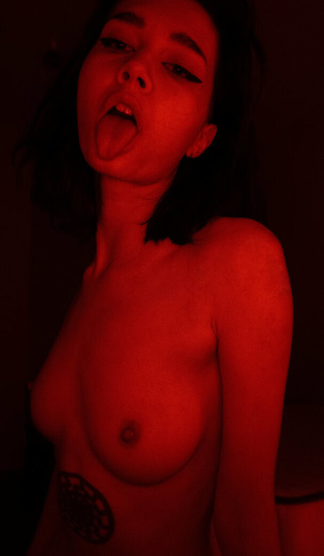 18 year old onlyfans hot porn images