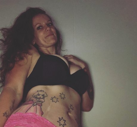 redhead skinny onlyfans free sexy pictures