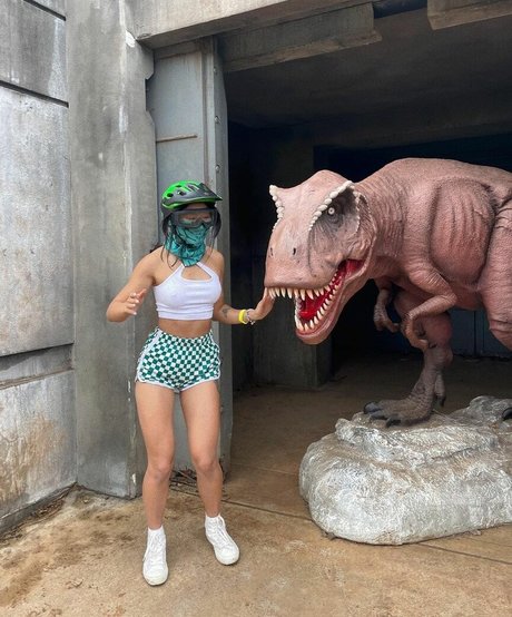 vivacious honey pornstar nude gallery