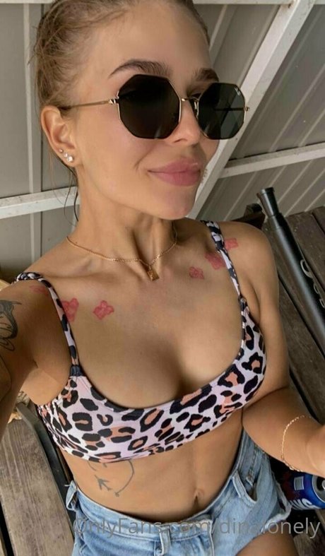 dinalonely sex pornstar pictures