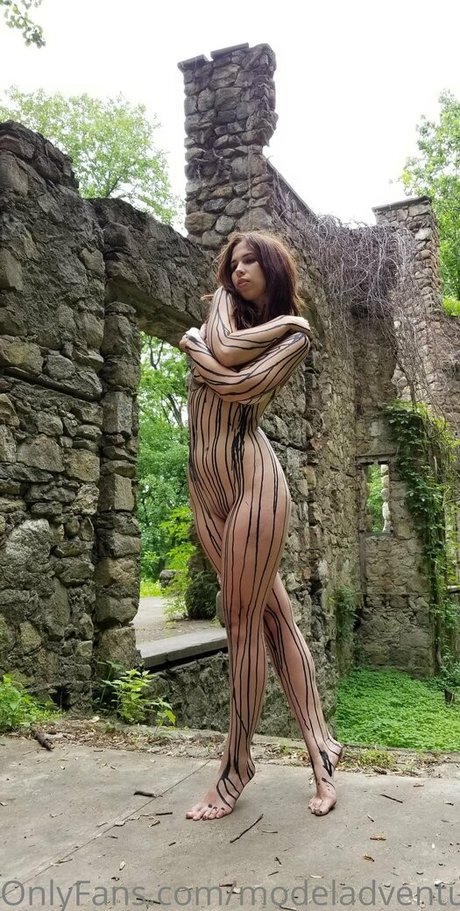 modeladventurerfree star nude archive