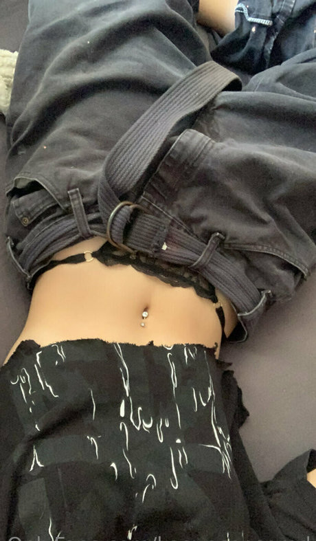 kasuncensored naked actress pics