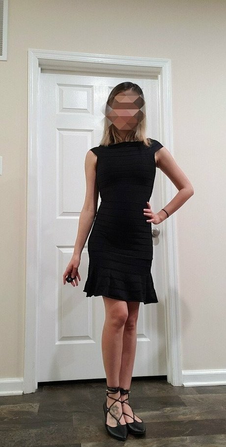 Tiny And Tan hd pornstar image