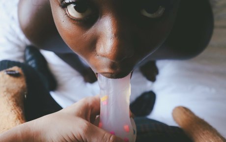 therealzoey model erotic photo