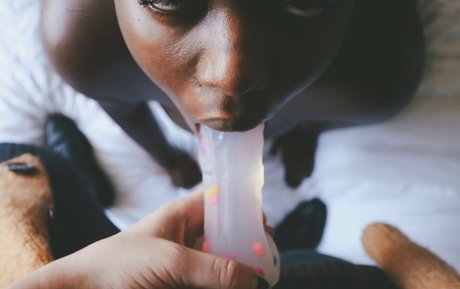 therealzoey art actress pictures