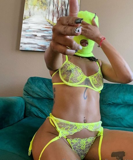 topsluttt model pornographic images