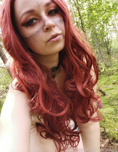 aimufreelia pornstar hot pic