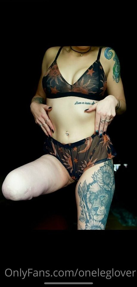 oneleglover high quality model photos