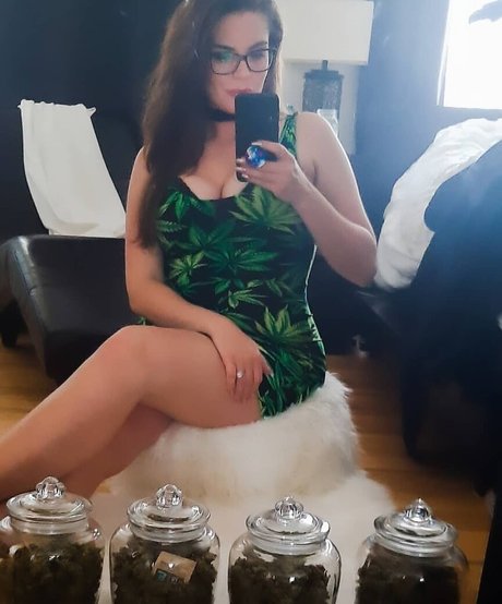 goth trans onlyfans hd pics