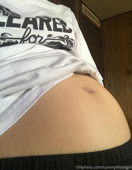 Lilly Brown naked star pictures