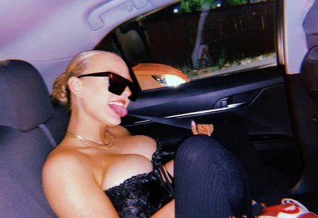 Charlotte Page pornstar nudes image