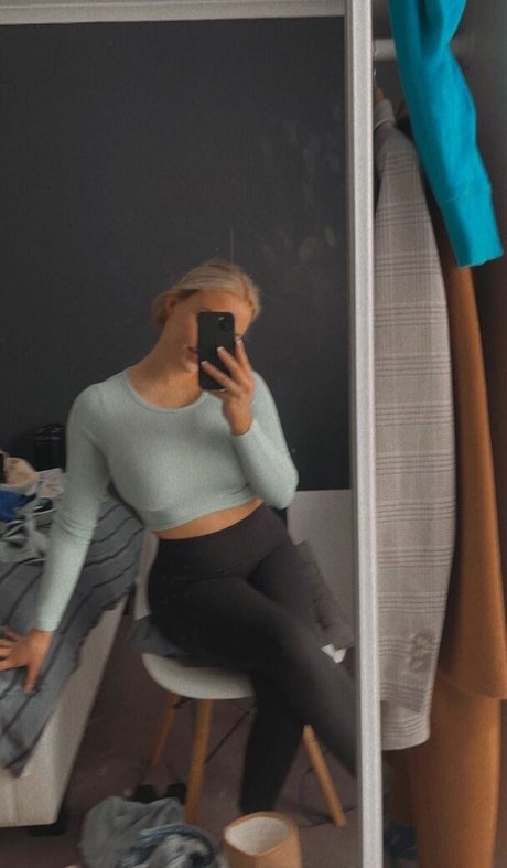 Charlotte Page nude actress img