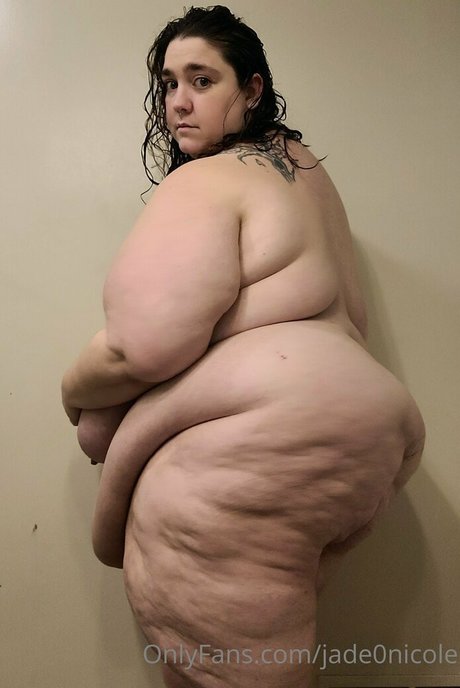 jade0nicole nudes actress galleries