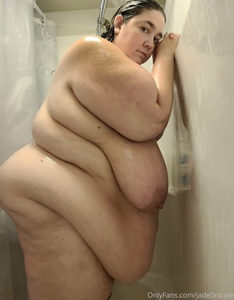 jade0nicole high quality model image