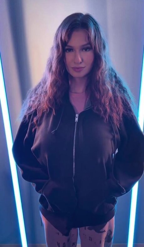 Estallia sexy model images