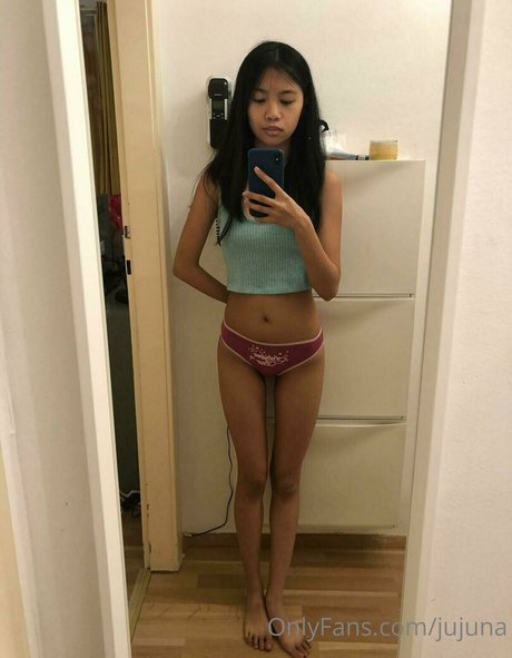 jujuna star hot images