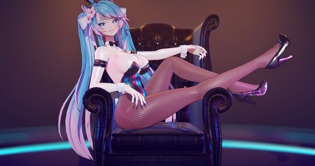 Silvervale Patreon model erotic photo