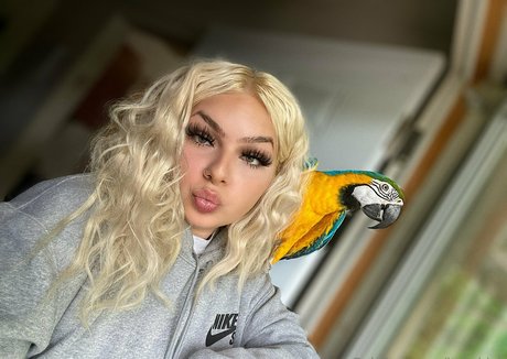 itsbabieh sexy pornstar pic