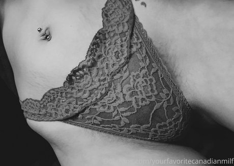 yourfavoritecanadianmilf adult model pics