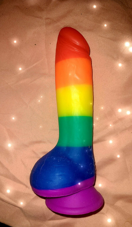 yourfavoritecanadianmilf hot model photo