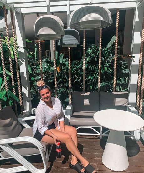 18 year old onlyfans beautiful naked images