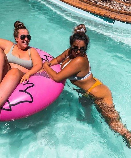 Chloe C erotic model gallery