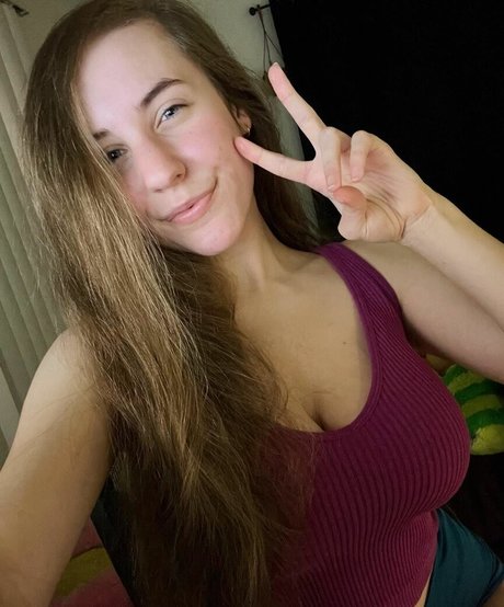 Casey The Gamer porn actress archive