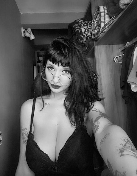 popular onlyfans sexy naked gallery