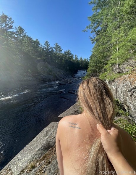 ms miri model erotic photos