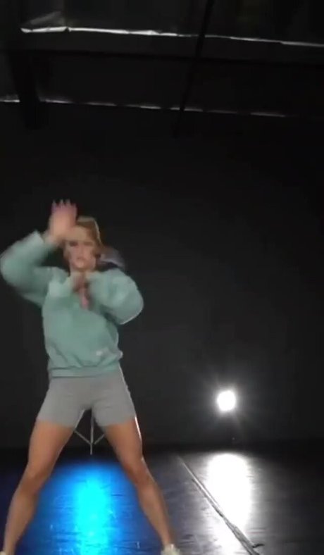 mom onlyfans beautiful nude pic