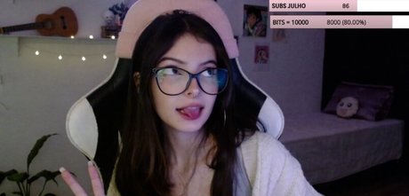 Victoria Ribeiro perfect actress photos