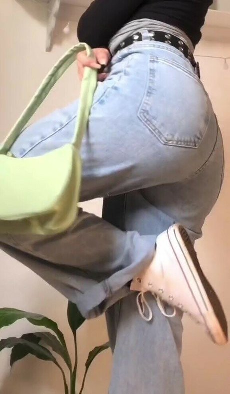 Victoria Ribeiro model hd picture