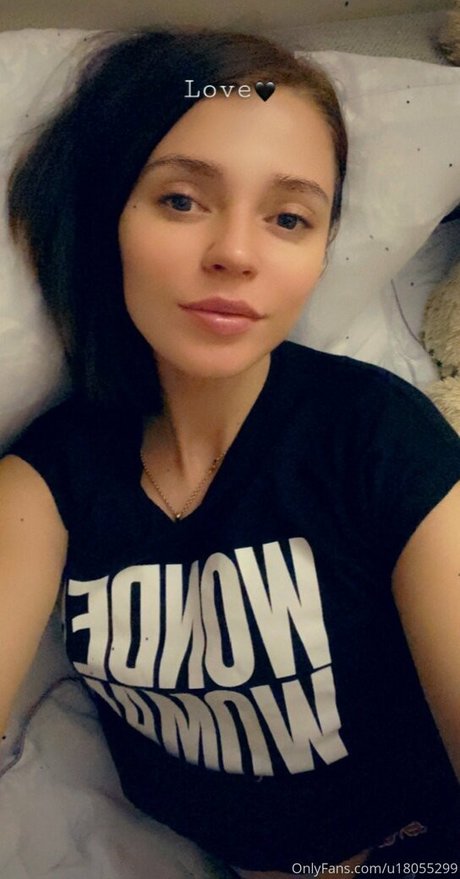 small tits asian onlyfans top picture